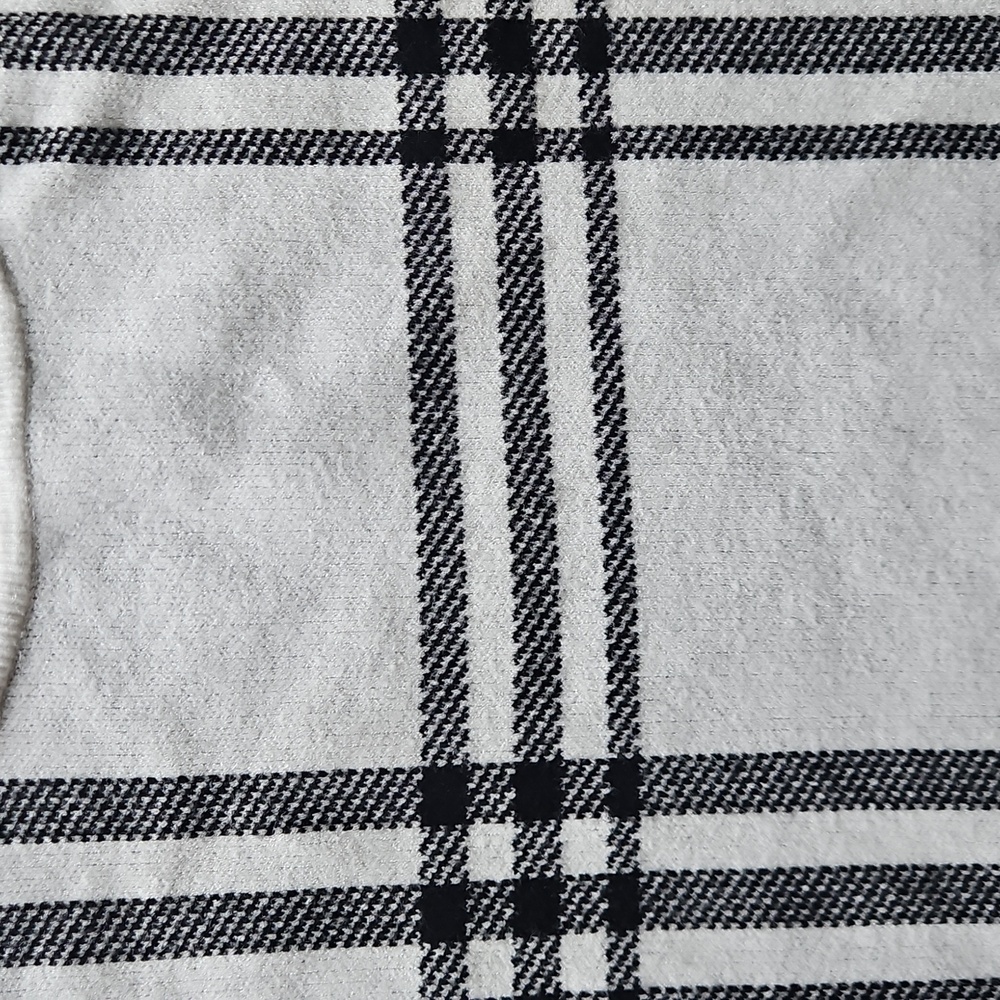 Staccato Black and White Plaid Knit Sweater - Picture 2 of 6